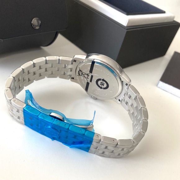 Raymond Weil Tango Stainless Steel Men’s Watch - Picture 4 of 5